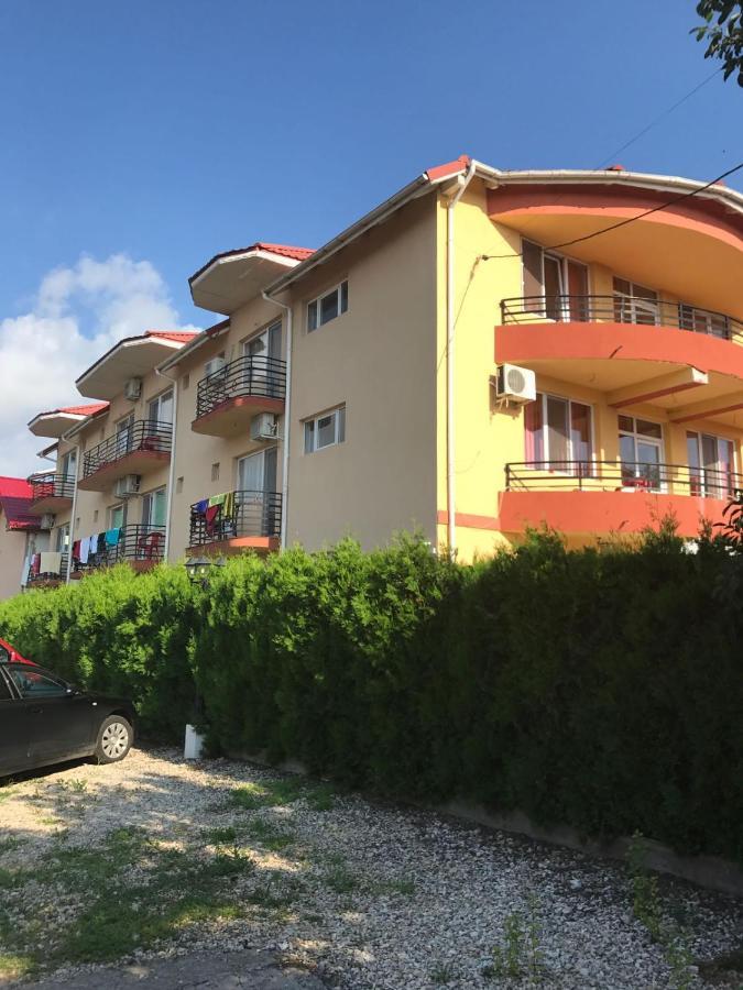 קוסטינסטי Hotel Talisman מראה חיצוני תמונה