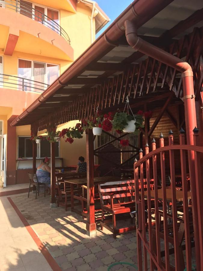 קוסטינסטי Hotel Talisman מראה חיצוני תמונה