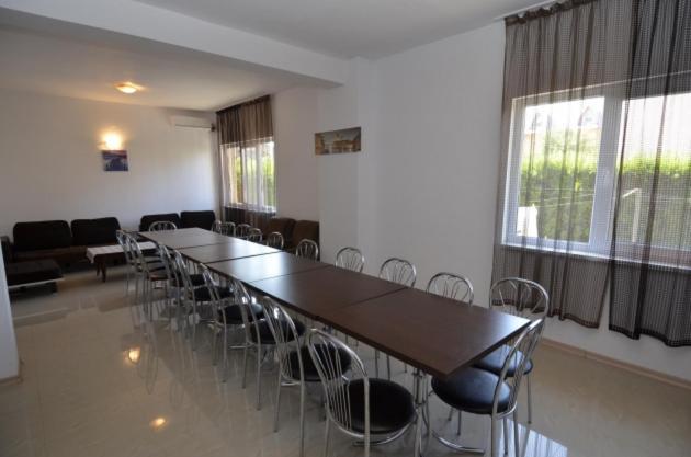 קוסטינסטי Hotel Talisman מראה חיצוני תמונה